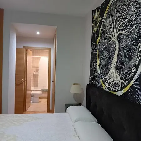 Habitaciones Individuales Wifi Tv Microondas Cerca Del Aeropuerto Madrid Habitacion Grande Wc Privado O Habitacion Pequena Wc Compartido Muy Tranquilas Bien Comunicadas Tren Metro Bus Facil Aparcamiento San Sebastián de los Reyes Zewnętrze zdjęcie