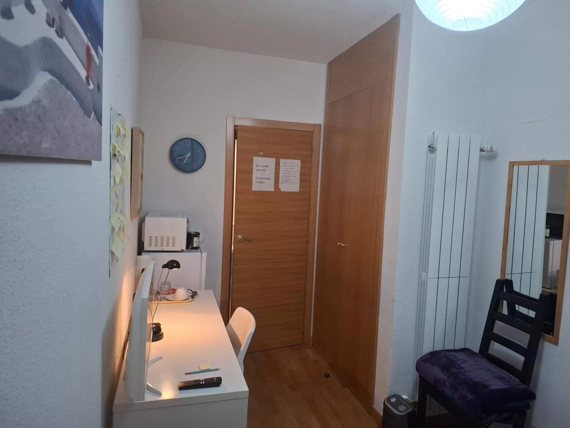 Individuales Madrid: Tranquil Airport Retreat Homestay San Sebastian de los Reyes