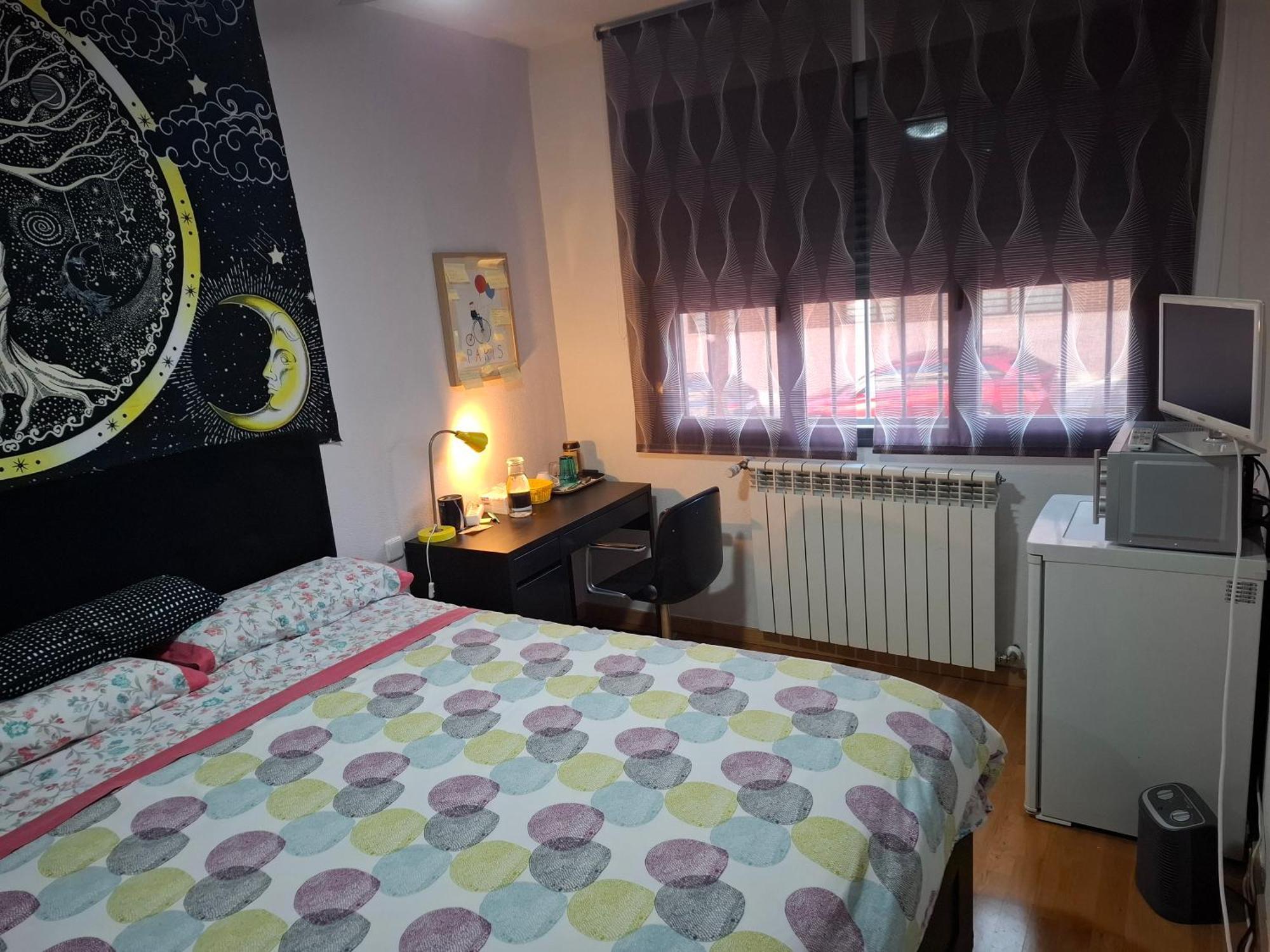 Individuales Madrid: Tranquil Airport Retreat Homestay *